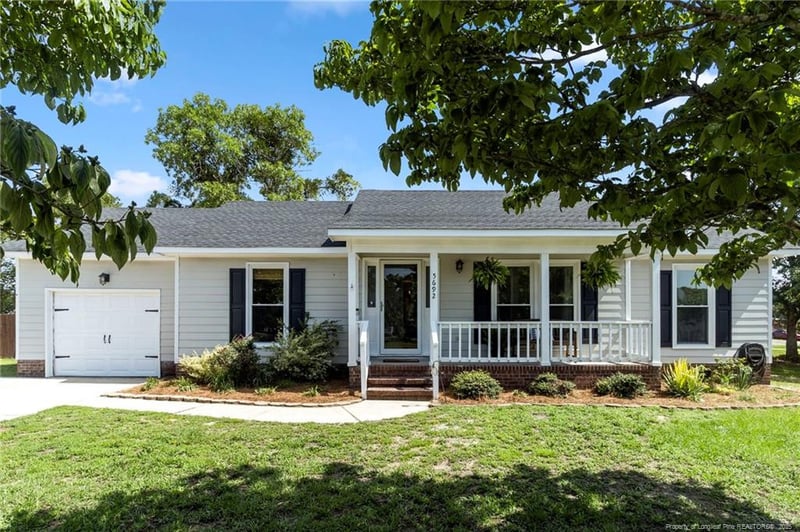 5692 Archer Rd, Hope Mills, NC 28348