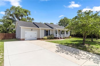 5692 Archer Rd, Hope Mills, NC 28348