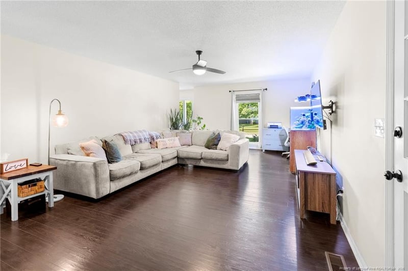 5692 Archer Rd, Hope Mills, NC 28348