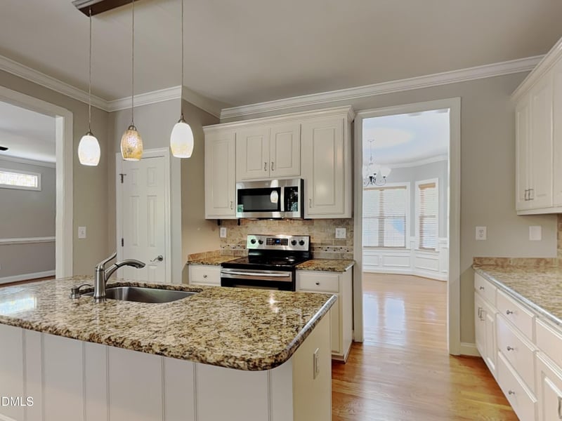 57 Bayliner Ct, Clayton, NC 27520