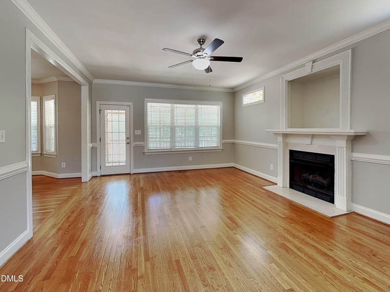 57 Bayliner Ct, Clayton, NC 27520