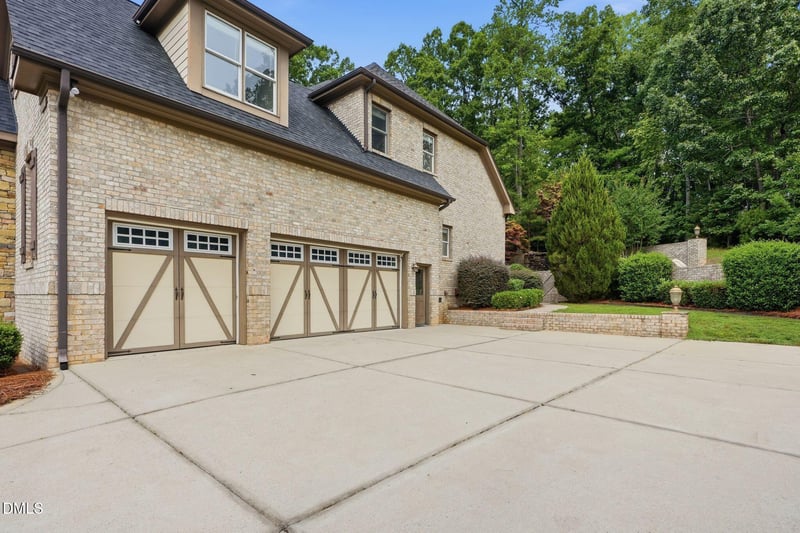 57 Bridgewater Ct, Chapel Hill, NC 27517