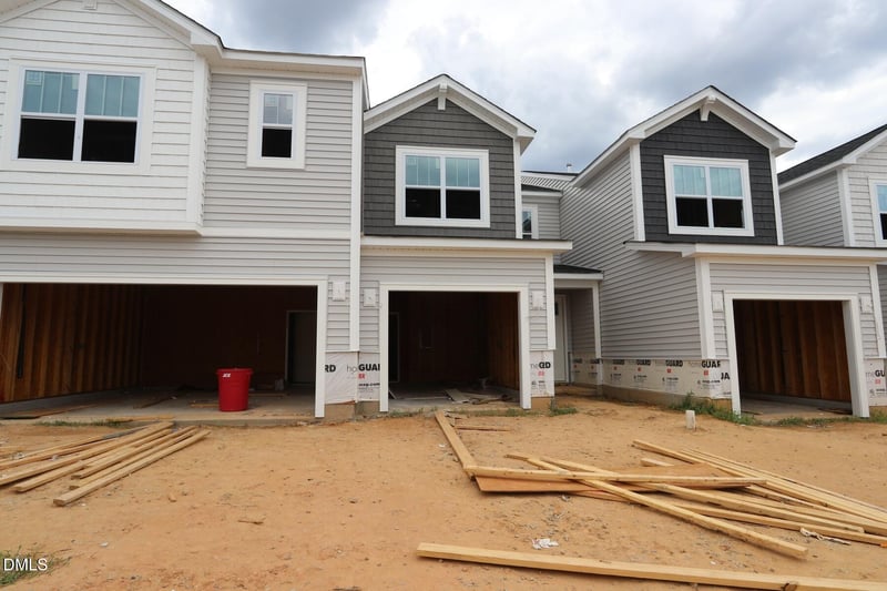 57 Dorado Dr #195, Angier, NC 27501