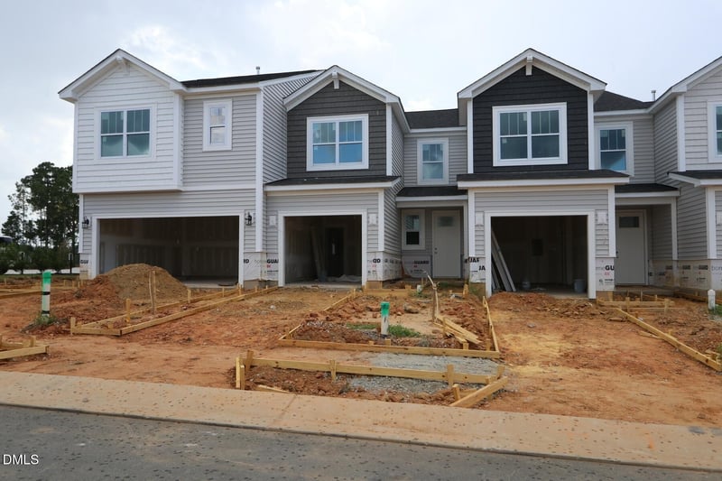 57 Dorado Dr #195, Angier, NC 27501