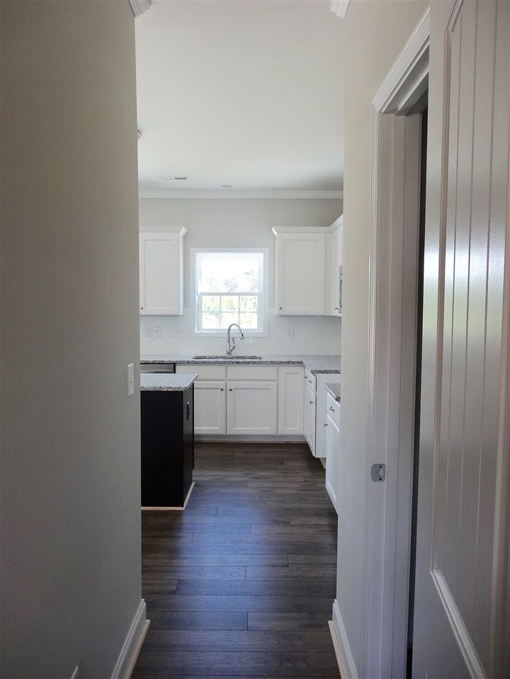57 Fairhaven Dr, Zebulon, NC 27597