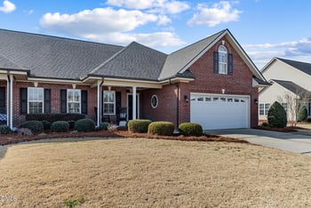 57 Glenfield Dr, Dunn, NC 28334