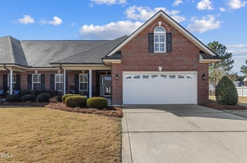 57 Glenfield Dr, Dunn, NC 28334