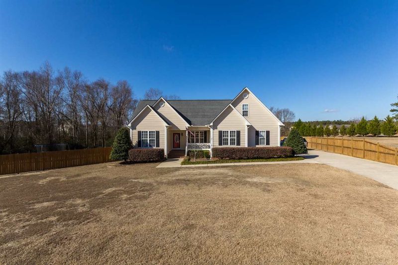 57 Lake Tree Ct, Four Oaks, NC 27524