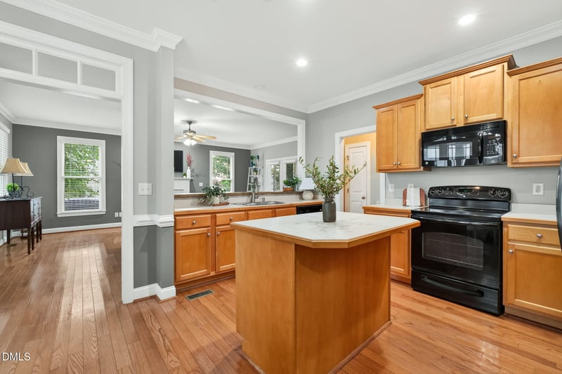 57 Planters Glen Dr, Angier, NC 27501