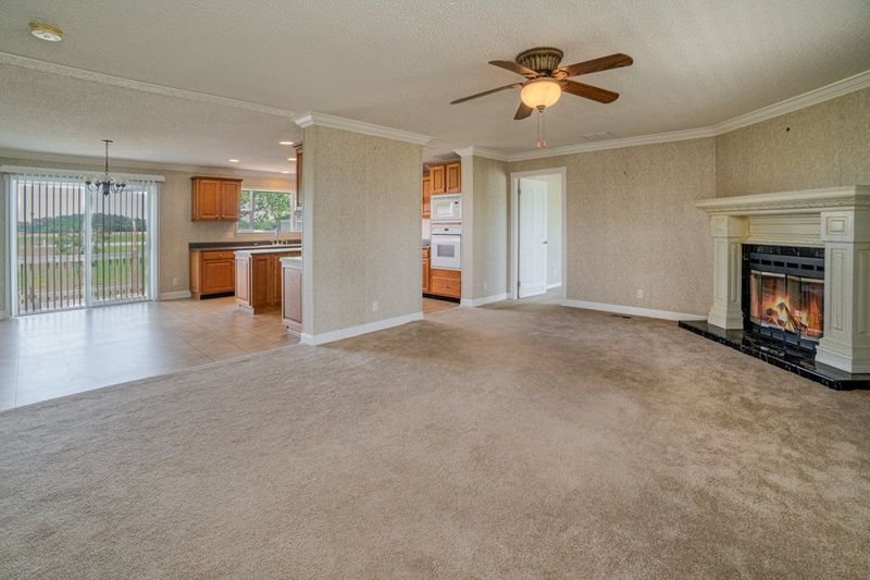 57 Starfield Ln, Selma, NC 27576