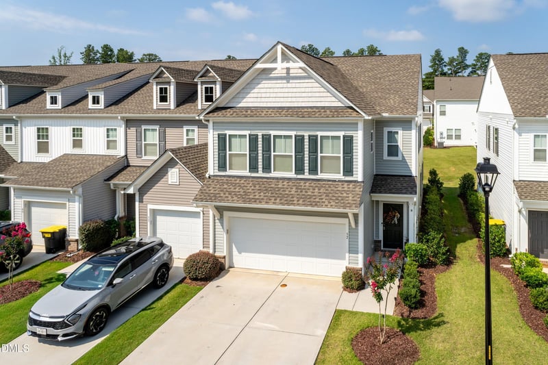 57 Willow Green Dr, Clayton, NC 27527
