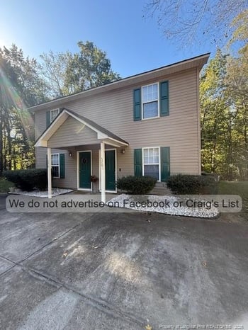 570 Crooked Creek Ct, Fayetteville, NC 28301