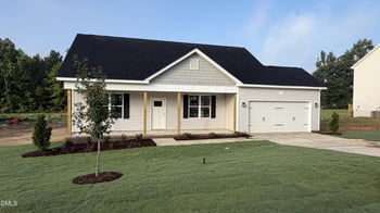 570 Springtooth Dr, Zebulon, NC 27597