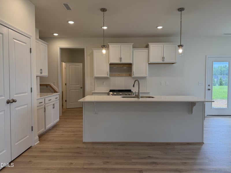 570 Springtooth Dr, Zebulon, NC 27597