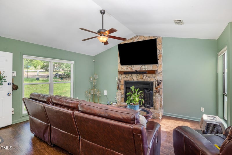 5700 Eagle Pass Cir, Fayetteville, NC 28304