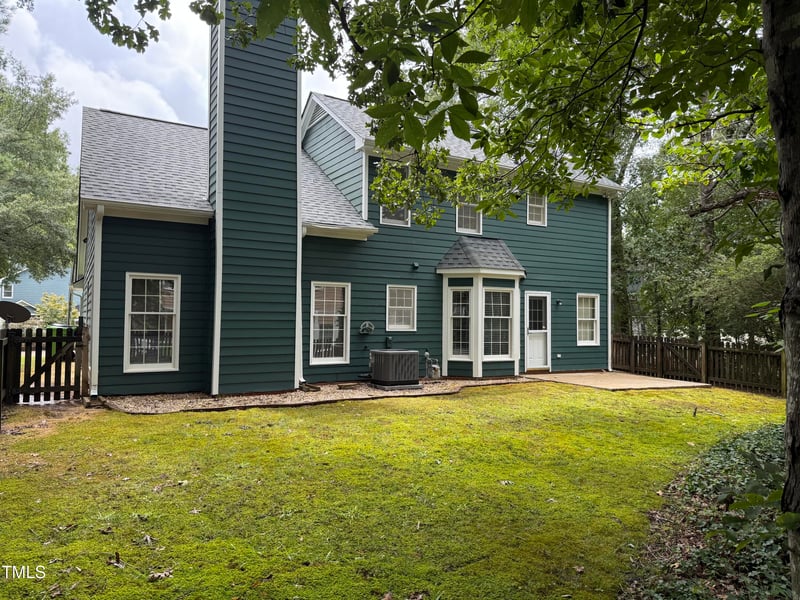 5700 Earlham Ct, Raleigh, NC 27613