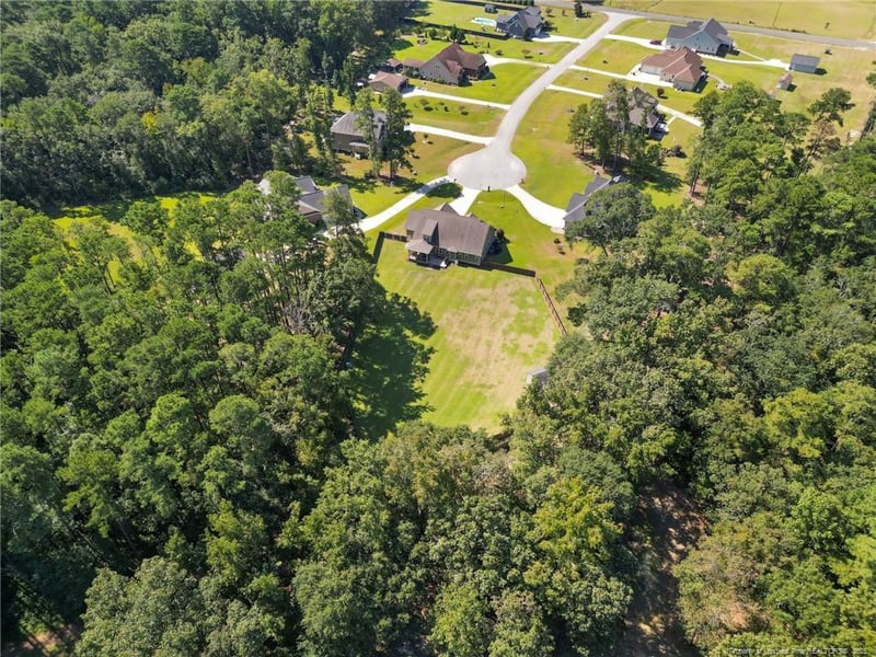 5700 Ione Ct, Hope Mills, NC 28348