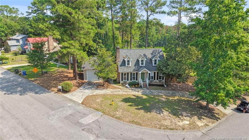 5700 Nassau Dr, Fayetteville, NC 28314