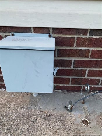 5700 Trotter Ct, Hope Mills, NC 28348