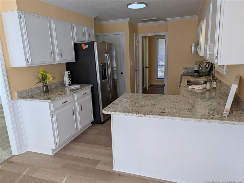 5701 Danville Dr, Fayetteville, NC 28311