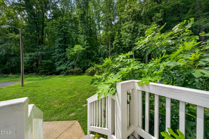 5701 Forest Lawn Ct, Raleigh, NC 27612