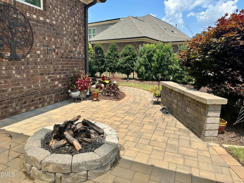 5701 Mizuno Dr, Fuquay Varina, NC 27526