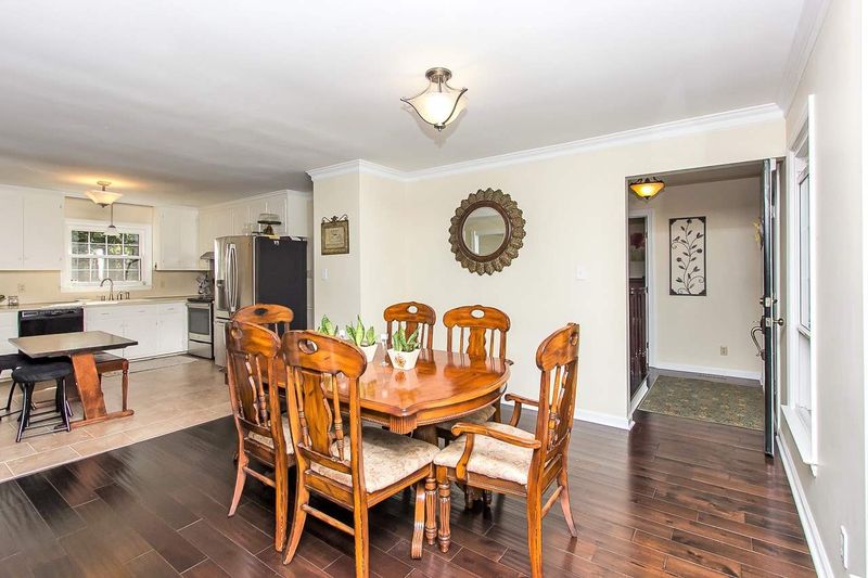 5702 Russell Rd, Durham, NC 27712