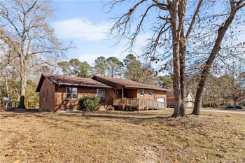 5703 Lochness Ct, Fayetteville, NC 28304