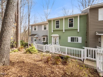 5703 Three Oaks Dr, Raleigh, NC 27612