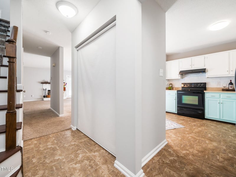 5703 Three Oaks Dr, Raleigh, NC 27612