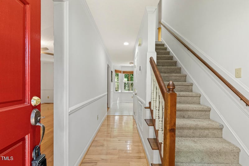 5704 Cholderton Ct, Raleigh, NC 27604