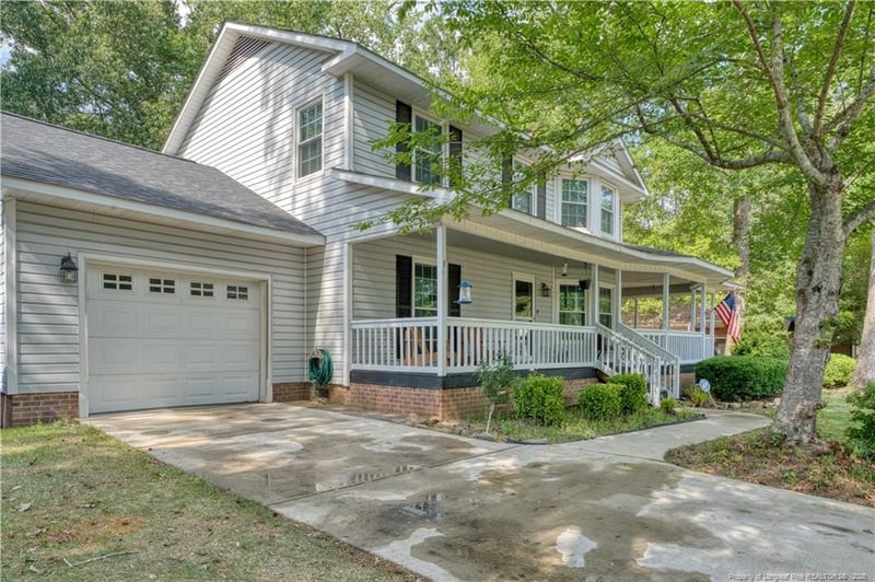 5704 Danville Dr, Fayetteville, NC 28311
