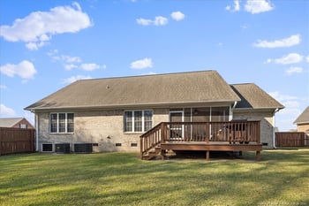 5704 Gentleman Dr, Hope Mills, NC 28348