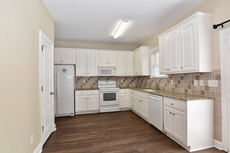 5704 Shedd Dr, Raleigh, NC 27603