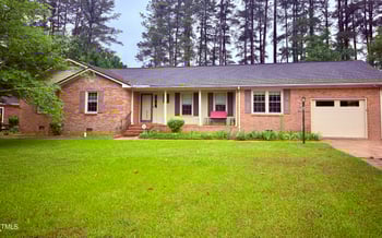 5705 Dobson Dr, Fayetteville, NC 28311