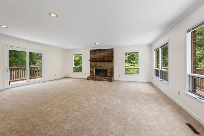 5705 Earl Rd, Durham, NC 27712