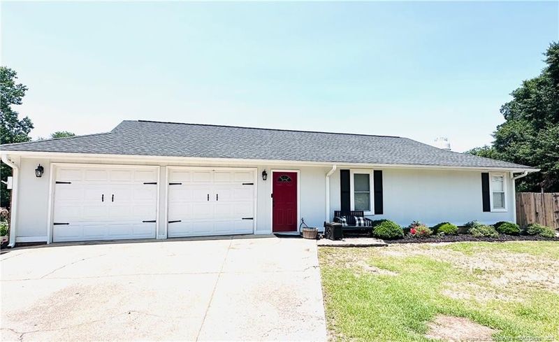 5706 Archer Rd, Hope Mills, NC 28348