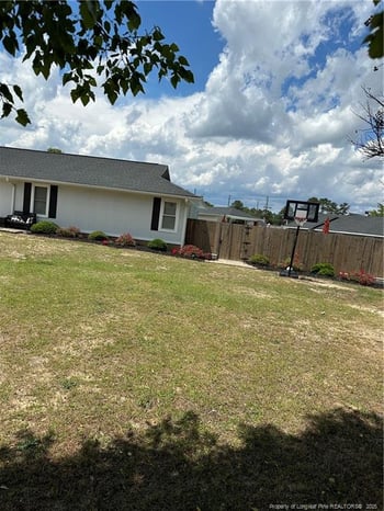 5706 Archer Rd, Hope Mills, NC 28348