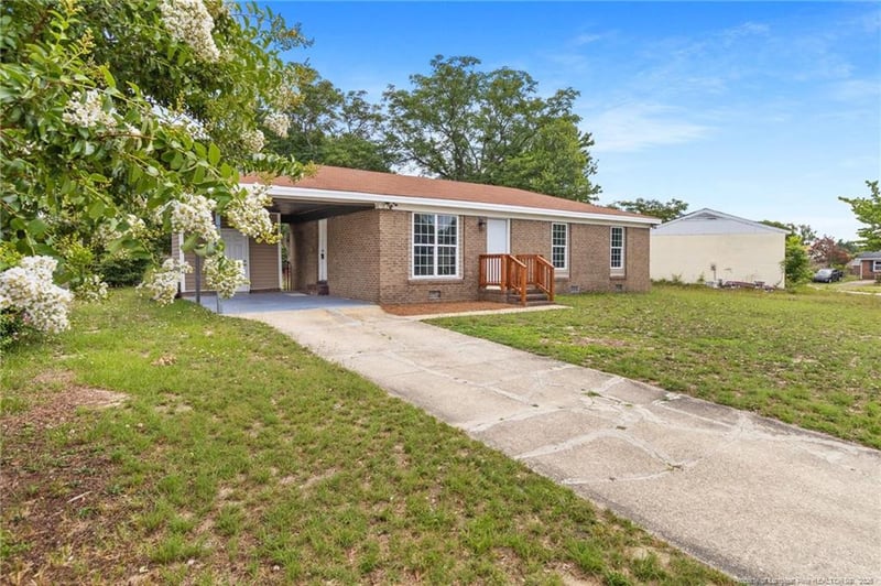 5706 Demarest Ct, Fayetteville, NC 28311