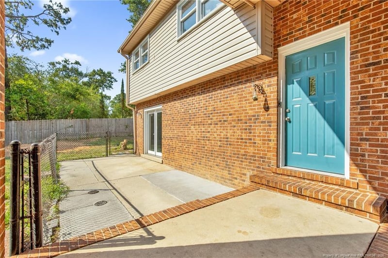 5706 Grampian Ct, Fayetteville, NC 28304