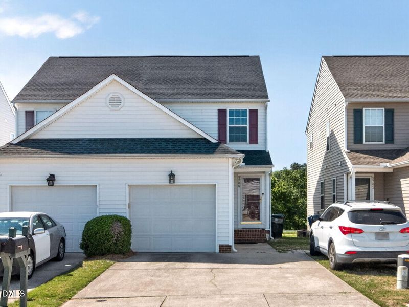 5706 Osprey Cove Dr, Raleigh, NC 27604