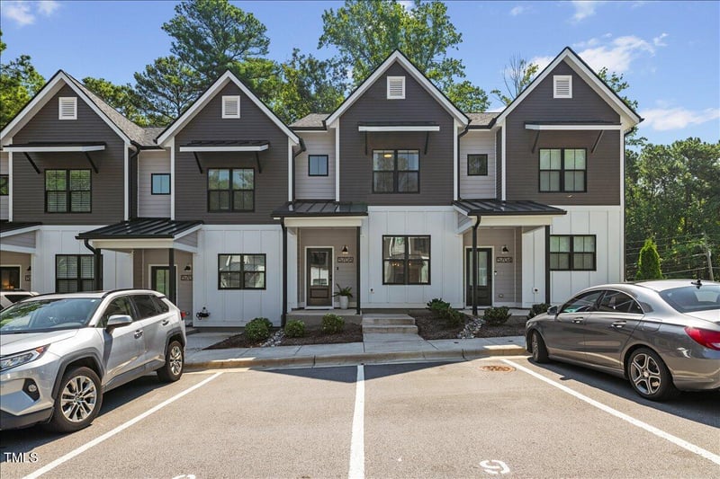 5706 Parker Pines Ct, Raleigh, NC 27609
