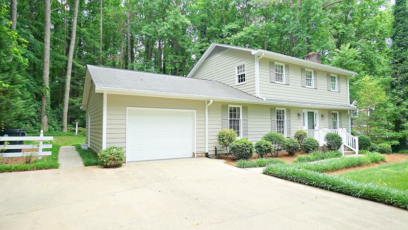 5706 Russell Rd, Durham, NC 27712