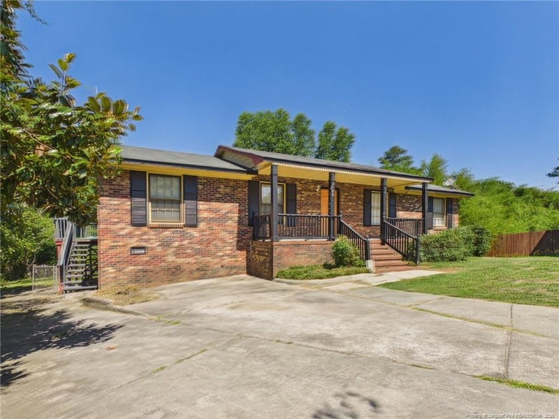 5706 Selkirk Pl, Fayetteville, NC 28304