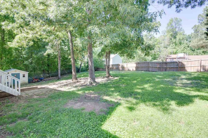 5707 Hadrian Dr, Durham, NC 27703