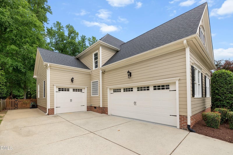 5707 Highcroft Dr, Cary, NC 27519