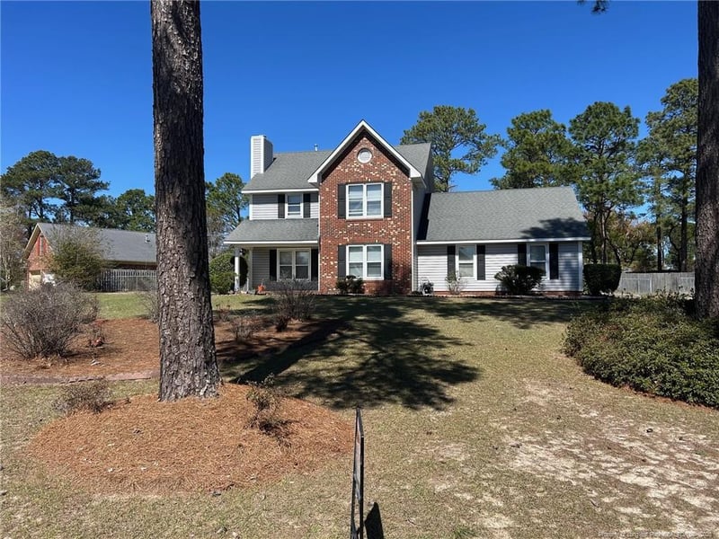 5708 Bear Creek Cir, Fayetteville, NC 28304