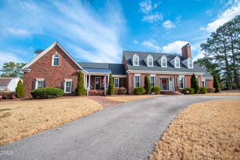 5708 Castlebrook Dr, Raleigh, NC 27604