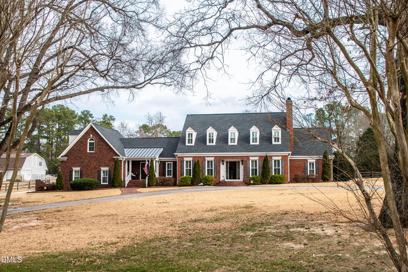 5708 Castlebrook Dr, Raleigh, NC 27604
