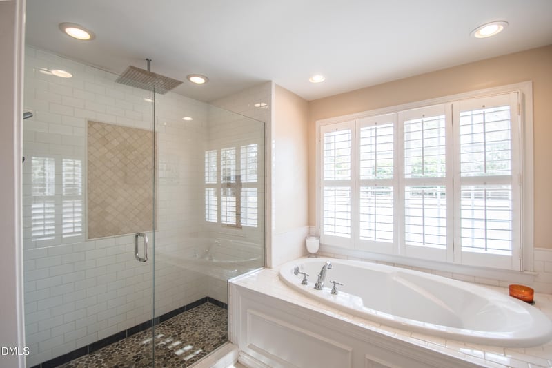 5708 Castlebrook Dr, Raleigh, NC 27604